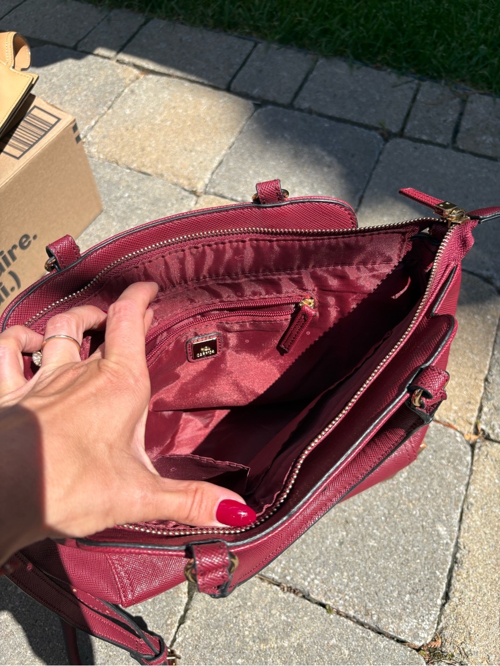 Saffiano Leather Shoulder Tote in Wine